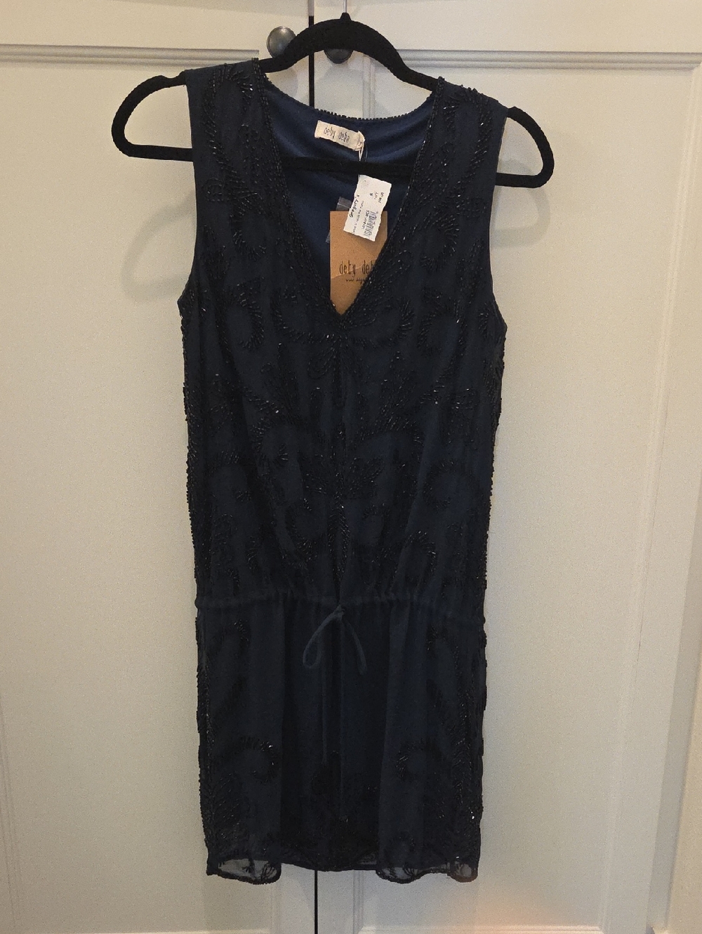 NWT Deby Debo V neck Tie Tunic